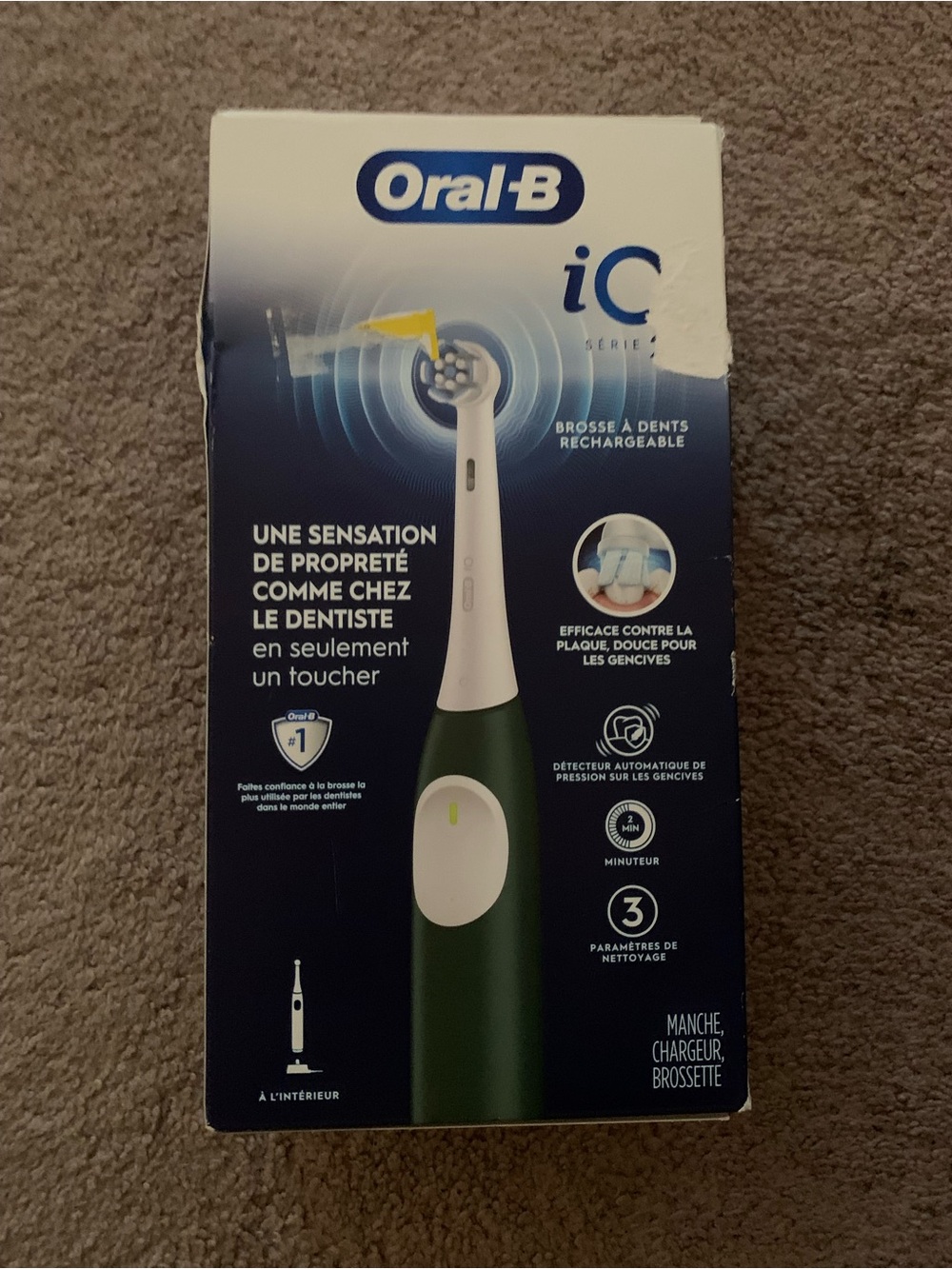 Oral-B Toothbrush, iO Series 2 Rechargeable Electric Toothbrush - Green